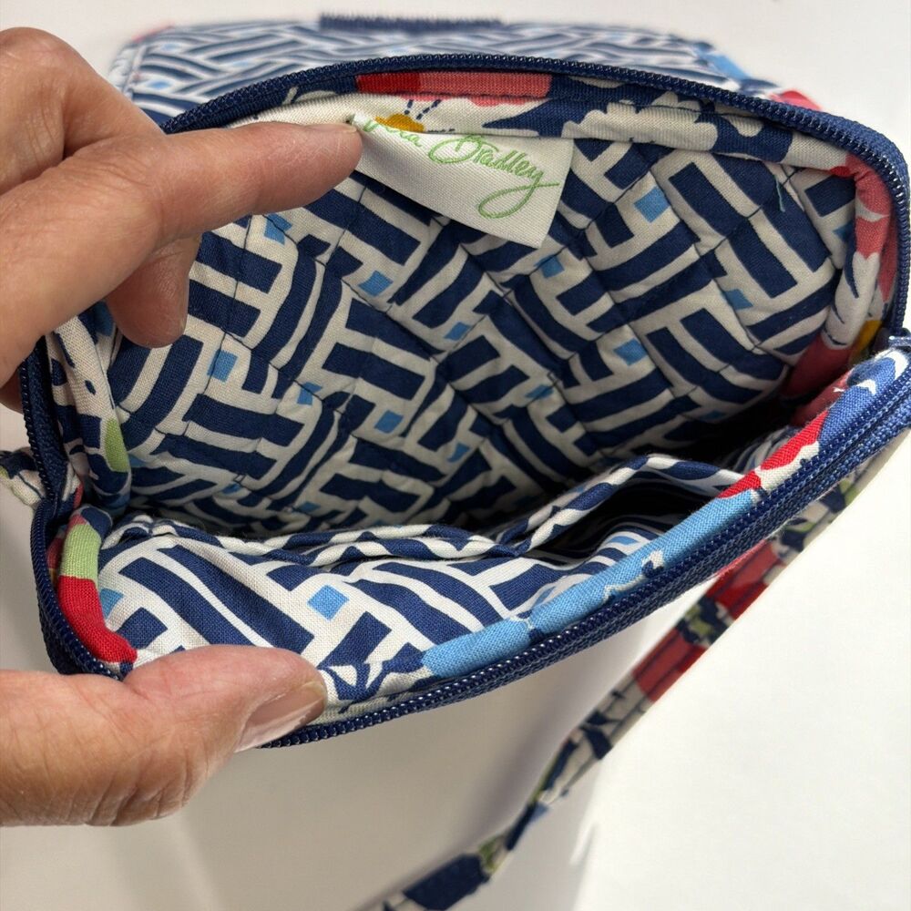 Ver Bradley Crossbody Bag - Picture 5 of 7
